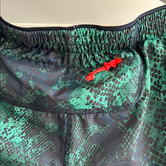 ✨Host pick✨adidas Originals Green and Black Skorts for Active Wear NWOT - Picture 8 of 10